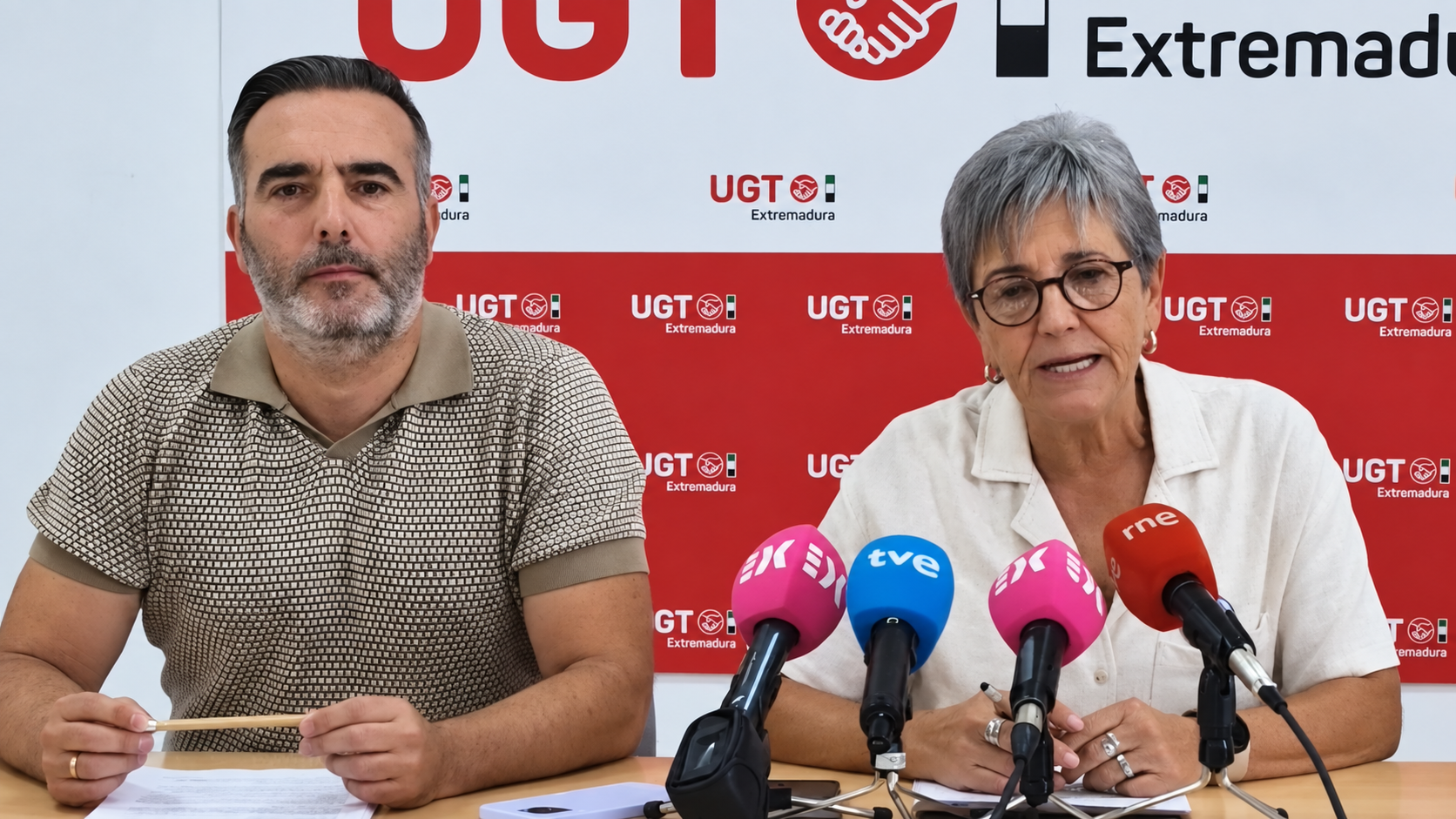 Patro Sánchez y Francisco Morcillo en rueda de prensa