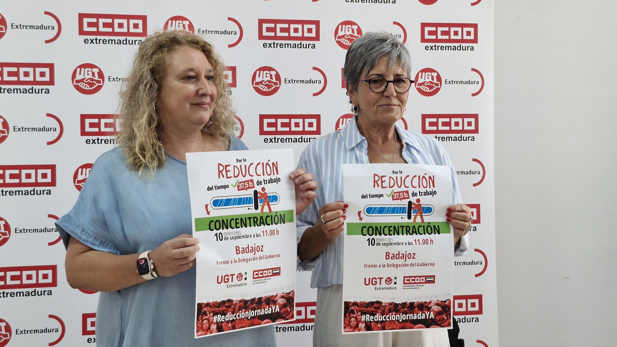 La secretaria general de UGT Extremadura, Patro Sánchez, y la del CCOO en Extremadura, María Berrocal, en la rueda de prensa.