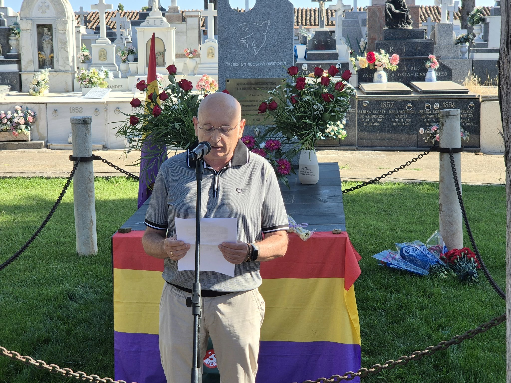 Salvador Vallejo interviene en el 90º aniversario del inicio de la represión franquista en Mérida.
